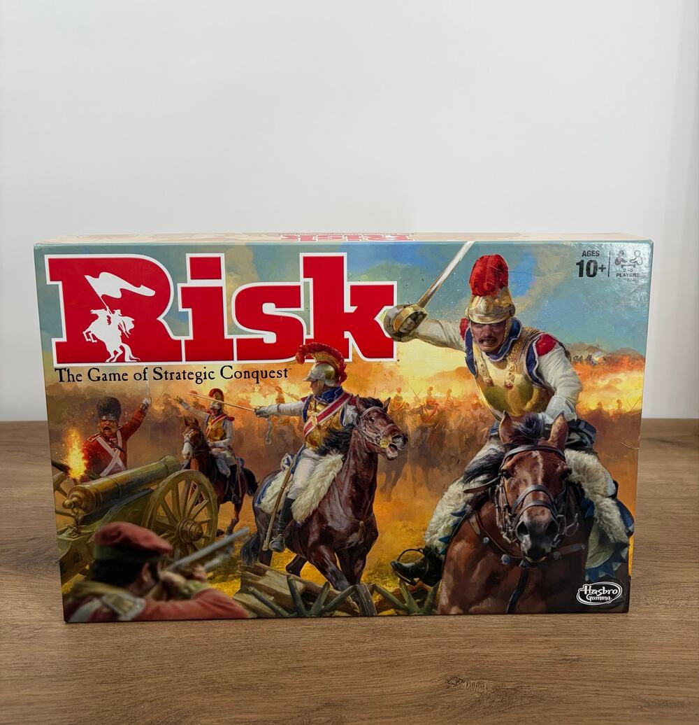 Risk: The Game of Strategic Conquest, RISK Board Game Complete with War Crates